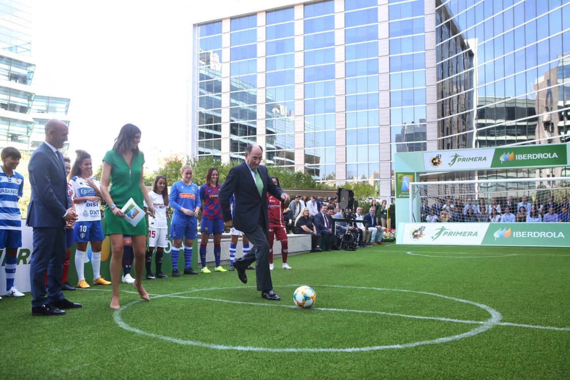 El dinero en el fútbol femenino: presupuestos de Primera Iberdrola, Reto Iberdrola y Primera Nacional