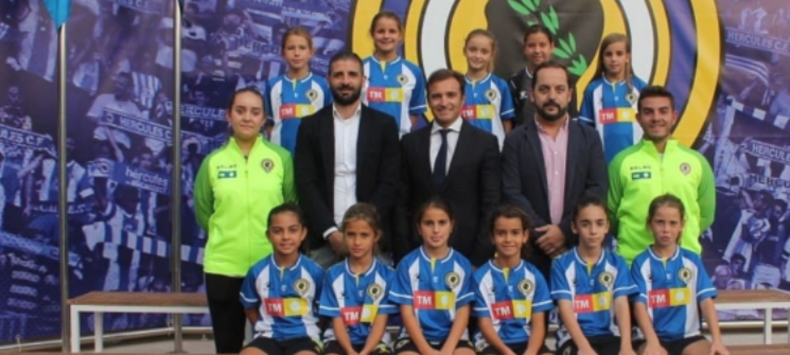 El Hércules, “a volver a asentar una estructura  de fútbol femenino”