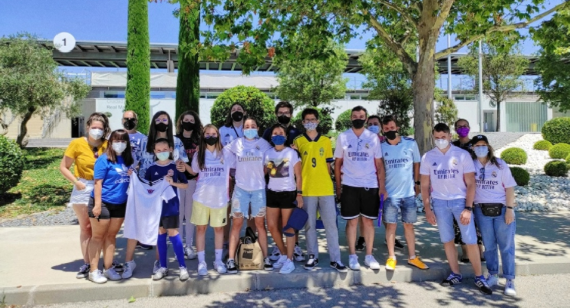 Pioneras Blancas, una afición de lujo para el Real Madrid femenino