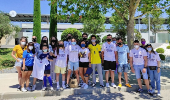 Pioneras Blancas, una afición de lujo para el Real Madrid femenino