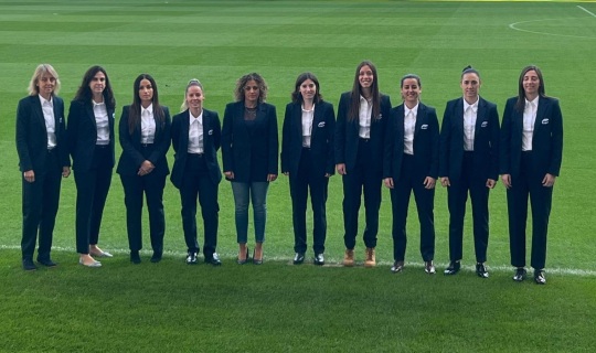 La Finetwork Liga F introduce 10 directoras de partido para el fútbol femenino