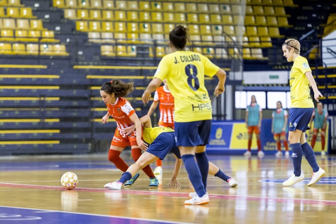 Fútbol Sala Femenino: el jardín se convierte en salón