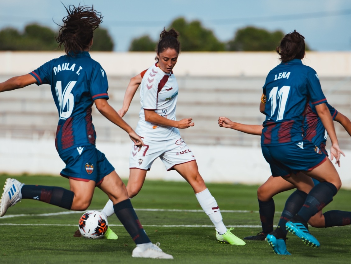 Matilde Martínez: “falta más compromiso tanto de clubes como jugadoras y los patrocinadores tienen que tirarse a la piscina”