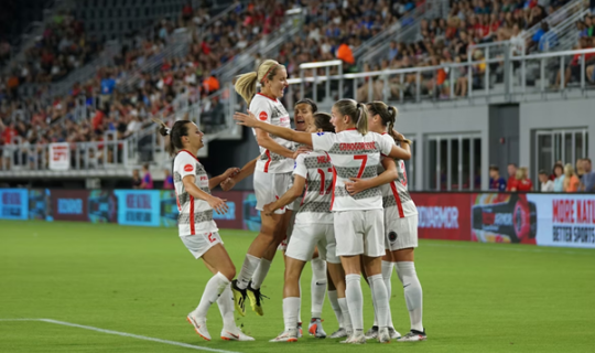 Trinity Rodman firma el contrato que cambia el fútbol femenino