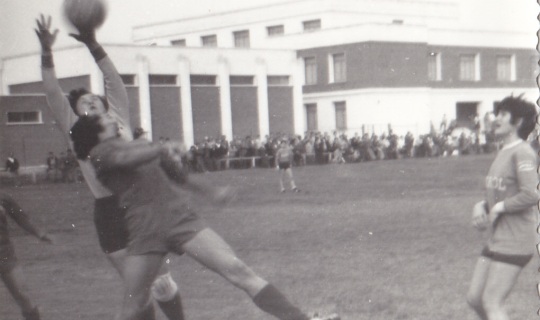 El ‘pequeño’ salto para la mujer futbolista de Kubalita
