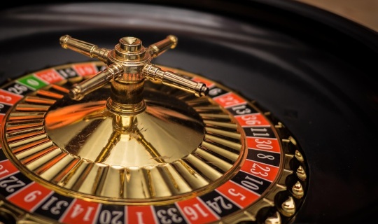 Grandes Jackpots y Largas Esperas: El Dilema de los Ganadores en Casinos 2025