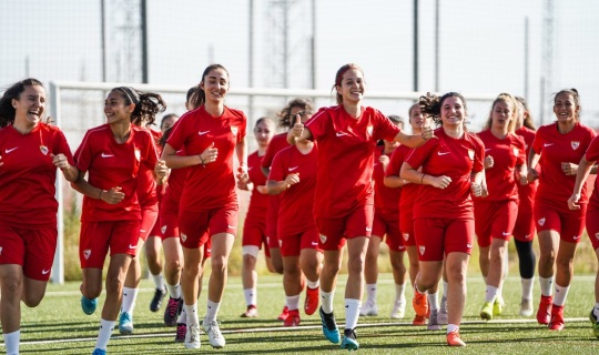 La cantera del Sevilla que busca llegar a Primera Nacional