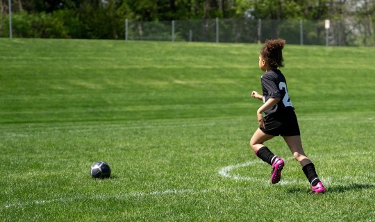 Cómo España protege el fútbol femenino de la influencia del juego