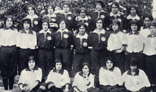 Historia del fútbol femenino en España