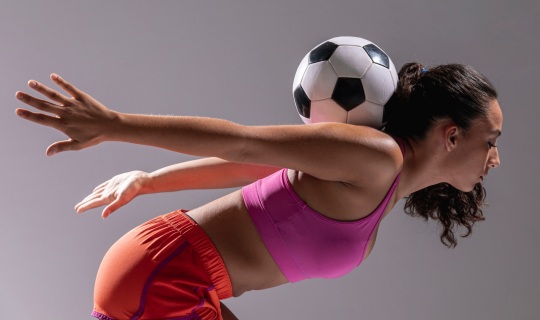 Cómo la Innovación en Cocina y Gas N₂O Inspira Creatividad en el Fútbol Femenino